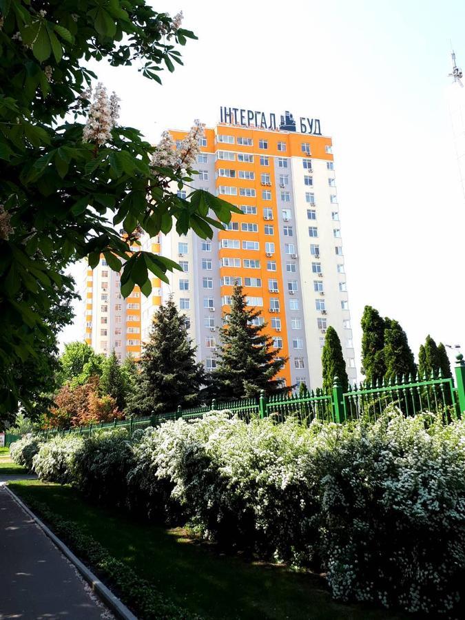 Стильна Та Простора Квартира Kiev Ngoại thất bức ảnh